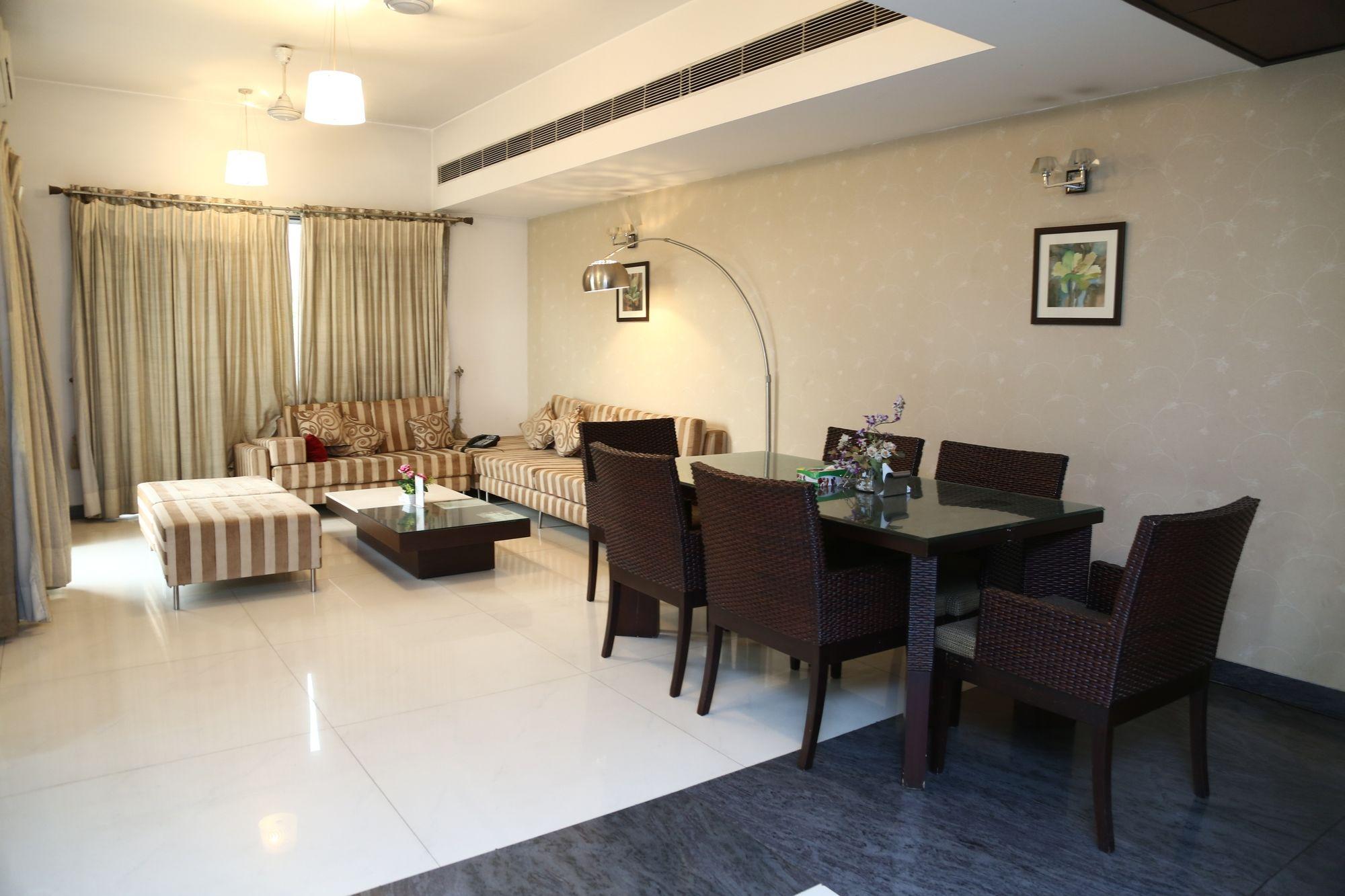Imperial Apartments Huda City Gurgáon Kültér fotó